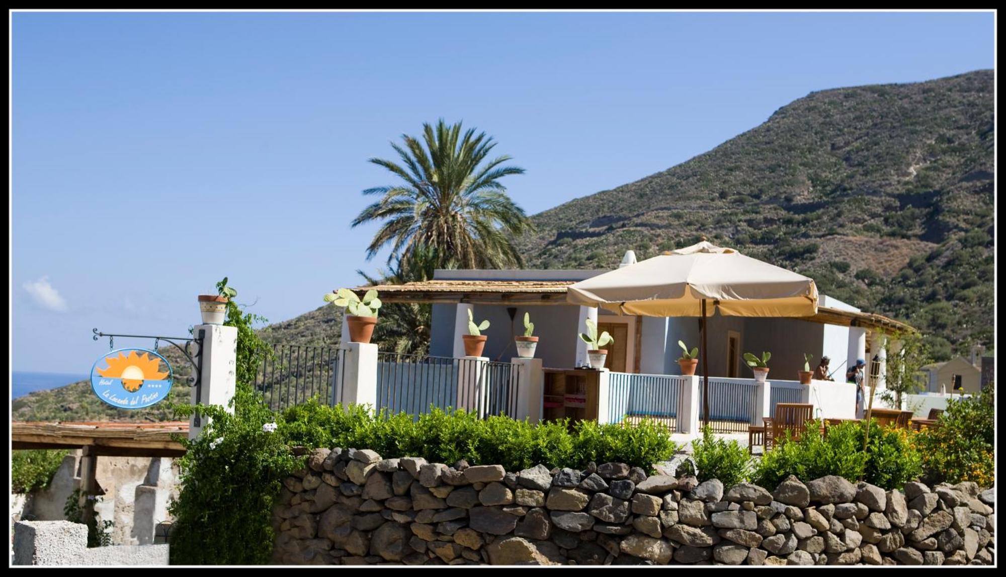 Hotel La Locanda Del Postino Pollara Екстер'єр фото